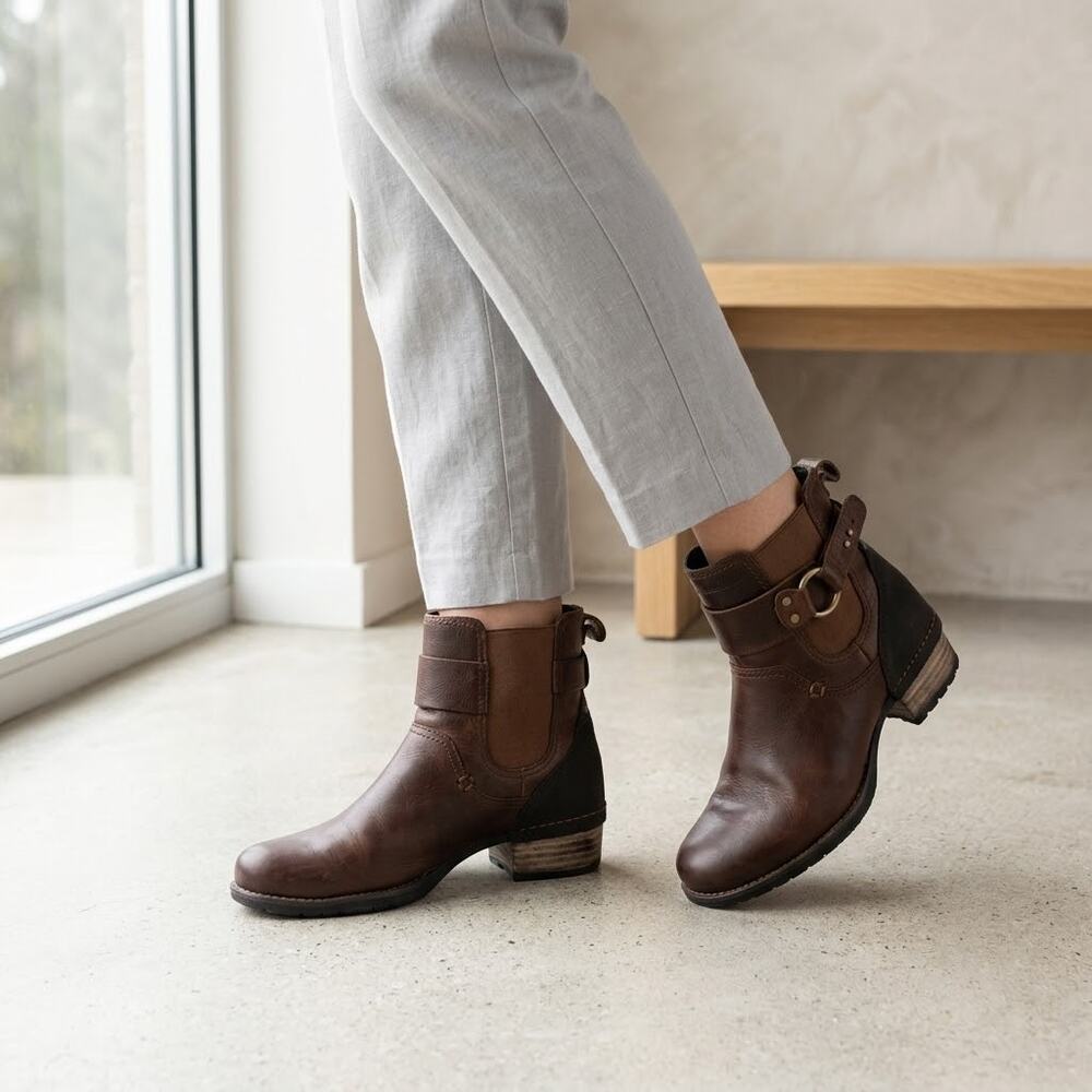 Merrell Womens Shiloh Pull Boot Size 8 Block Heel Chelsea Brown oak Leather Moto